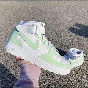 Nike Air Force 1 Green Apple Custom 